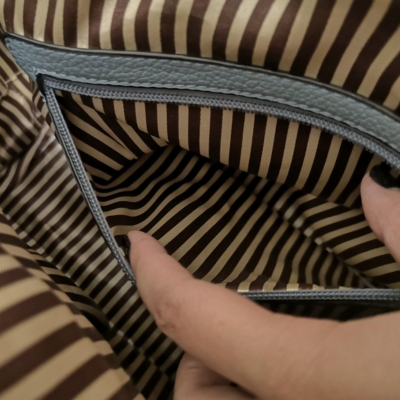 La Diva Vegan Leather Handheld Shoulder and Crossbody Bag Blue Purse - Picture 6 of 13